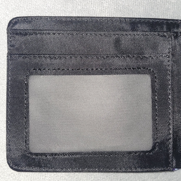 Superman Wallet - Picture 7 of 16